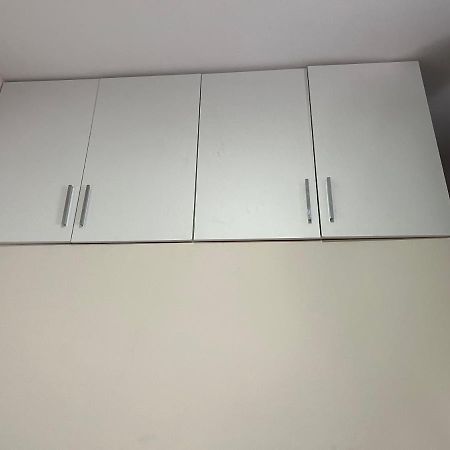 J Apartment in Center Tirana Buitenkant foto